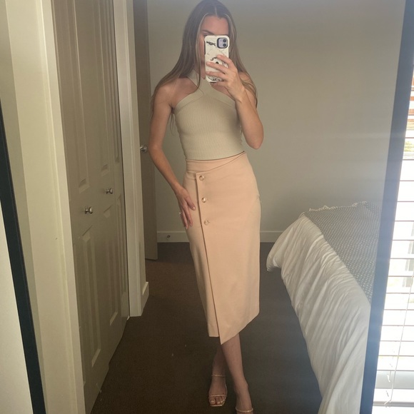 Aritzia - Babaton Billy Skirt in Blush Pink - Size 0 - Picture 2 of 4